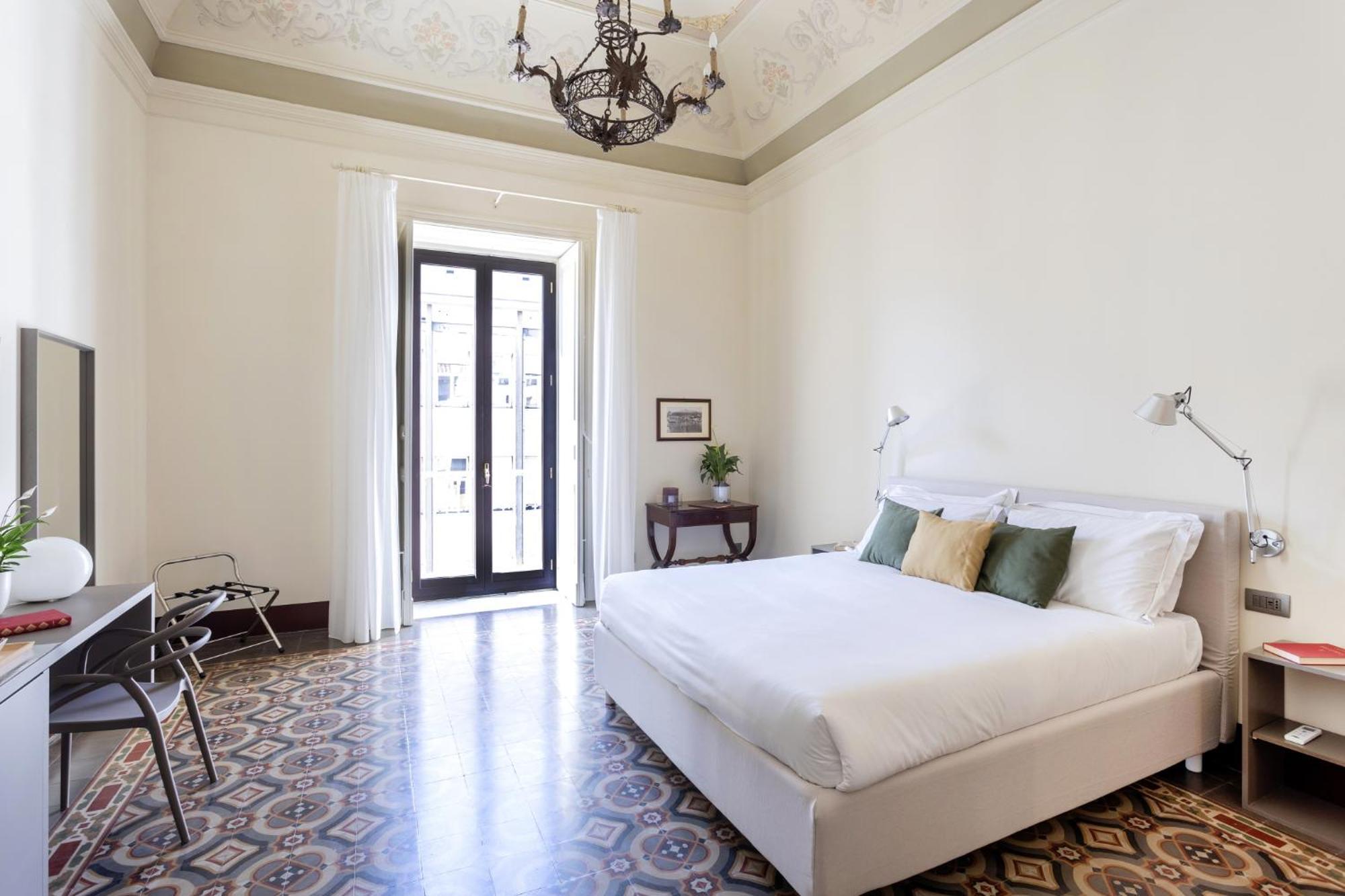 Palazzo Costarelli - Bed And Breakfast Catánia Buitenkant foto