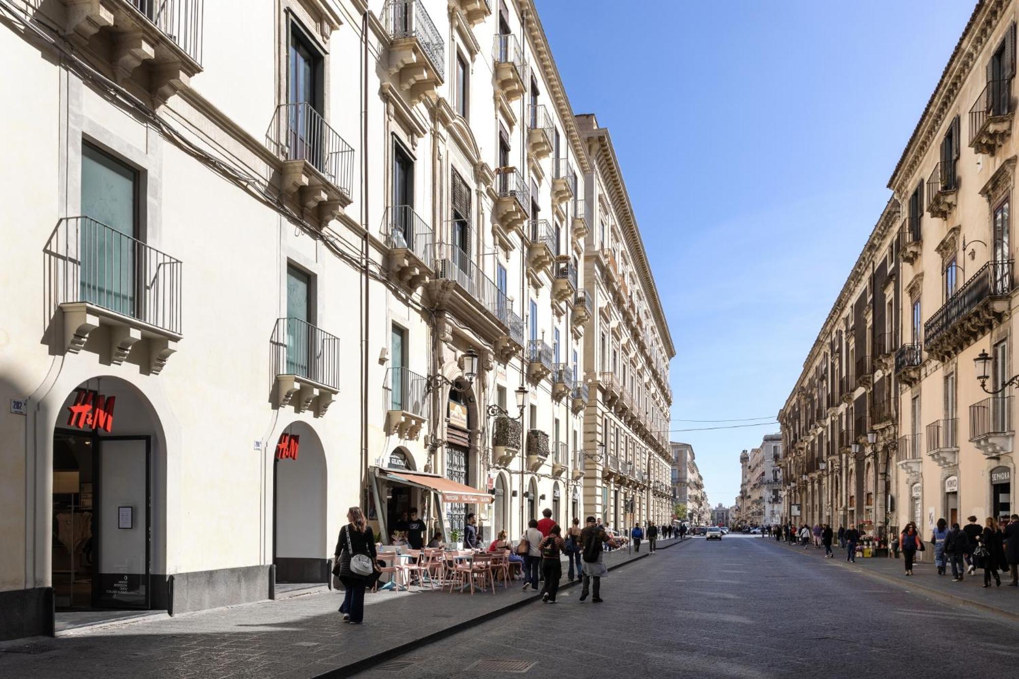 Palazzo Costarelli - Bed And Breakfast Catánia Buitenkant foto